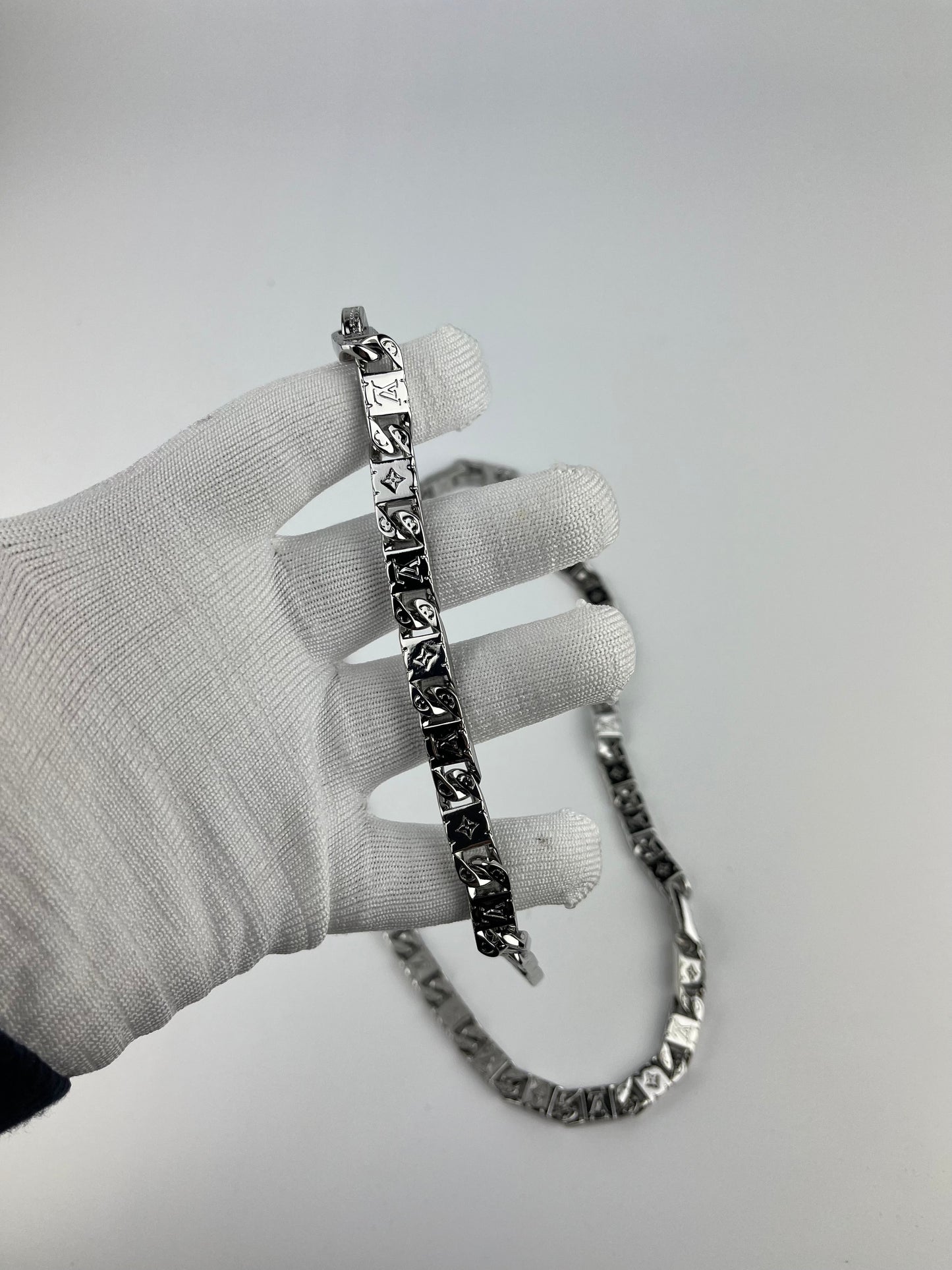 Louıs Vuıtton Bileklik Kolye Takım