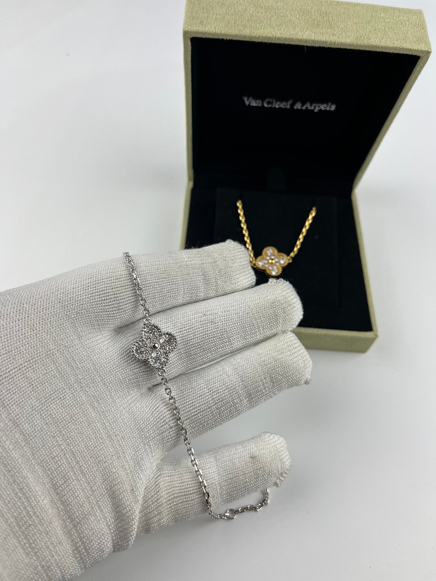 Van Cleef & Arpels Bileklik